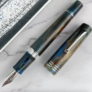 Leonardo Momento Zero Grande 2.0 “Stardust” Fountain Pen